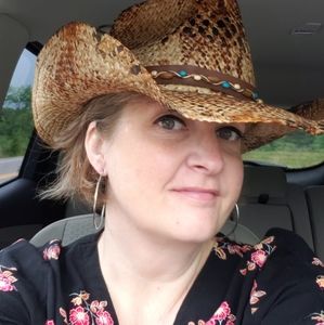 Meet your Posher, Candy